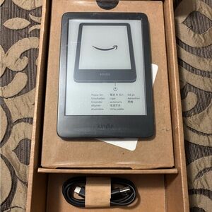 Black E-Reader